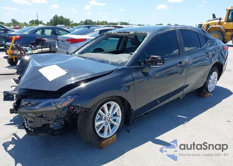 2025 Toyota Camry Le z USA, uszkodzony, nr VIN 4T1DAACK7SU630977